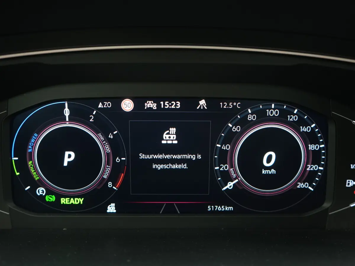 1.4 TSI eHybrid Active PHEV 245pk Dealer O.H | Adaptive Cruise | Camera | Comfortstoelen & Stuur Verwarmd | Apple Carplay | Blis | Keyless | Sfeerverlichting | Park Assist | Navigatie | DAB 