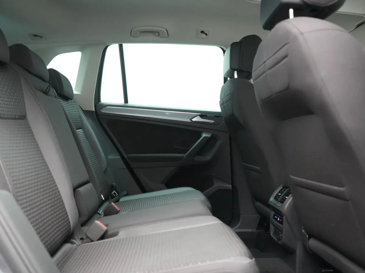 1.4 TSI eHybrid Active PHEV 245pk Dealer O.H | Adaptive Cruise | Camera | Comfortstoelen & Stuur Verwarmd | Apple Carplay | Blis | Keyless | Sfeerverlichting | Park Assist | Navigatie | DAB 
