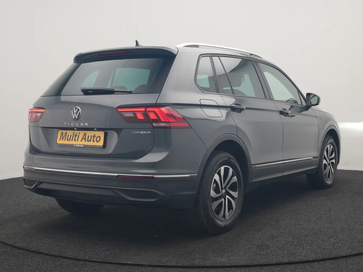 1.4 TSI eHybrid Active PHEV 245pk Dealer O.H | Adaptive Cruise | Camera | Comfortstoelen & Stuur Verwarmd | Apple Carplay | Blis | Keyless | Sfeerverlichting | Park Assist | Navigatie | DAB 