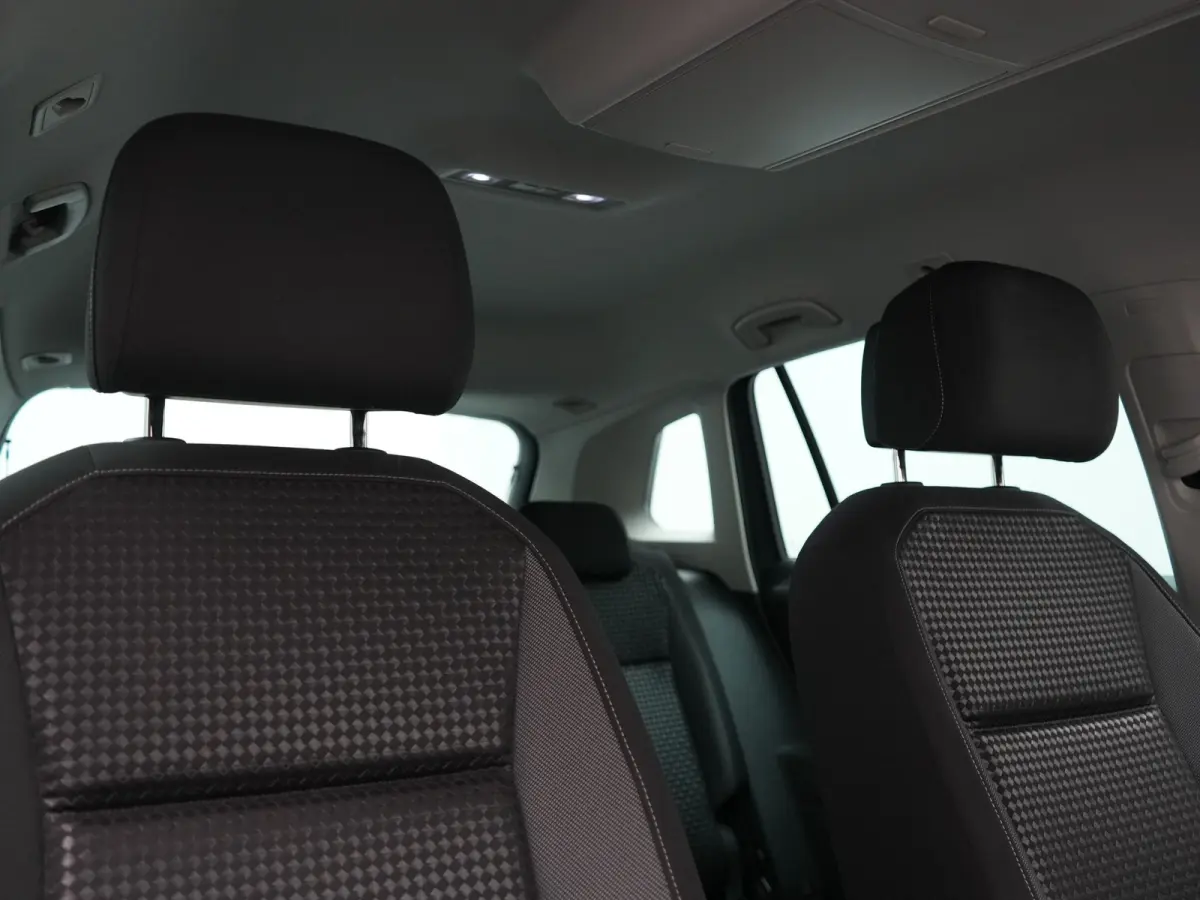 1.4 TSI eHybrid Active PHEV 245pk Dealer O.H | Adaptive Cruise | Camera | Comfortstoelen & Stuur Verwarmd | Apple Carplay | Blis | Keyless | Sfeerverlichting | Park Assist | Navigatie | DAB 