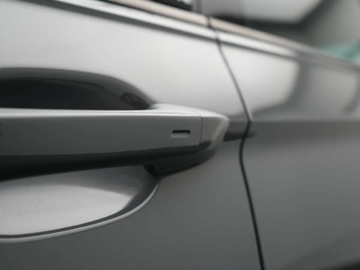 1.4 TSI eHybrid Active PHEV 245pk Dealer O.H | Adaptive Cruise | Camera | Comfortstoelen & Stuur Verwarmd | Apple Carplay | Blis | Keyless | Sfeerverlichting | Park Assist | Navigatie | DAB 