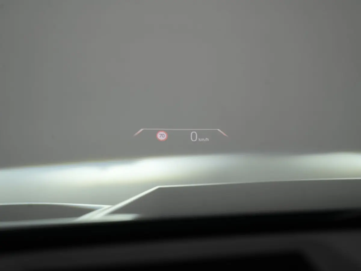 xDrive25e PHEV 245pk Dealer O.H | Trekhaak Af Fabriek | Adaptive Cruise | 360 Camera | Head Up | Harman / Kardon | Sportstoelen Memory & Massage | Stoelen & Stuur Verwarmd | Apple Carplay | 