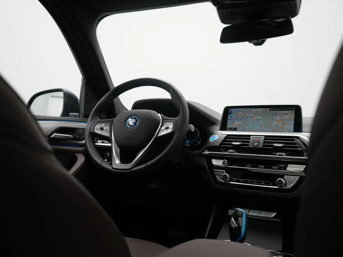 High Executive 80 kWh 286pk Dealer O.H | SOH 95,5% | | Panodak | Head Up | Adaptive Cruise | 360 Camera | Harman / Kardon | Lederen Sportstoelen Memory & Verwarmd | Keyless | Apple Carplay |