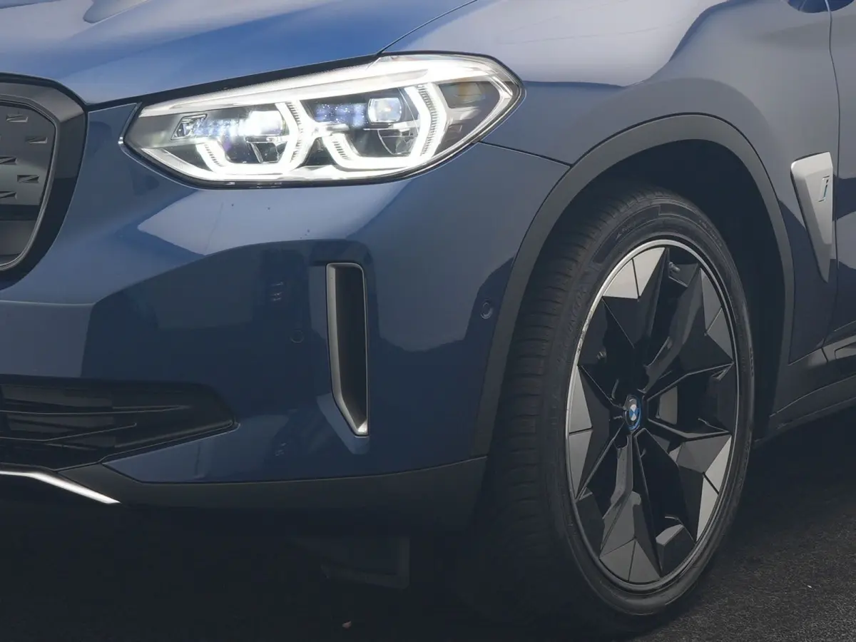 High Executive 80 kWh 286pk Dealer O.H | Panodak | Head Up | Adaptive Cruise | 360 Camera | Harman / Kardon | Lederen Sportstoelen Memory & Verwarmd | Keyless | Apple Carplay | Blis | Sfeerv