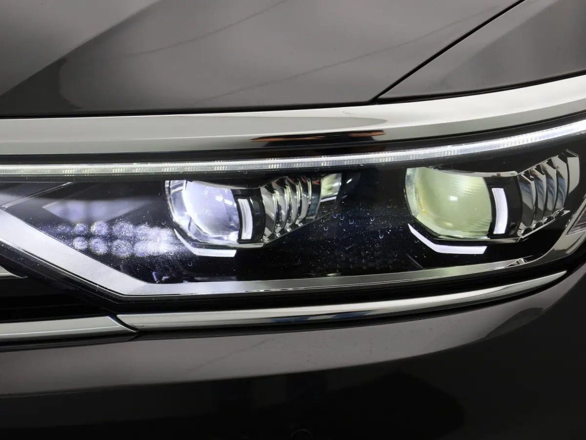 1.4 TSI DSG6 GTE Business