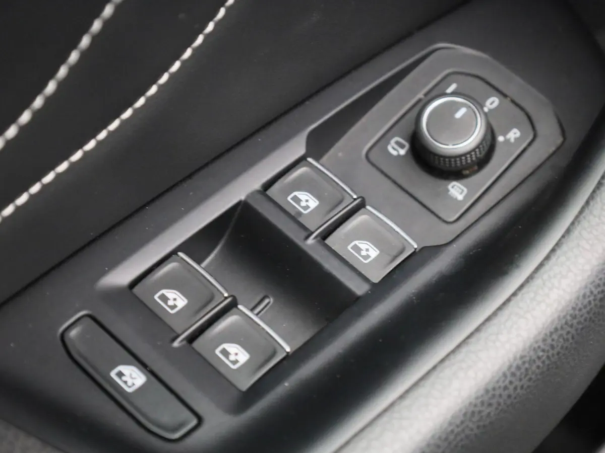 1.4 TSI DSG6 GTE Business