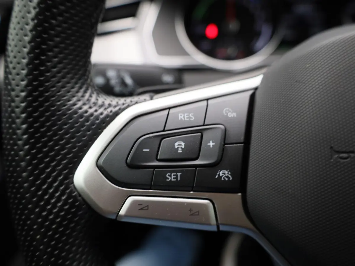 1.4 TSI DSG6 GTE Business