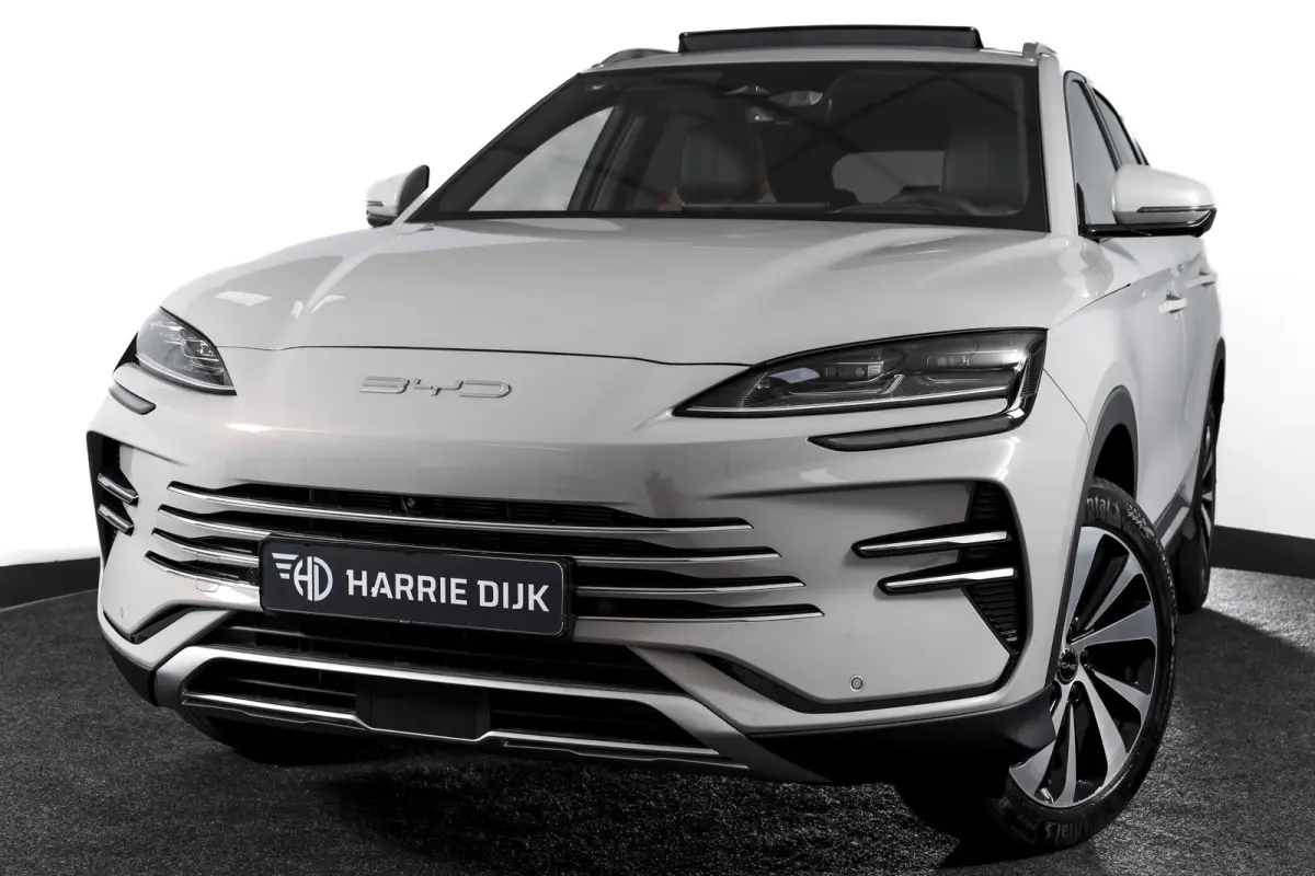 1.5 DM-i FWD Comfort | 125KM Elektrisch | S/K-Panodak | 360 Camera | Carplay/Android | Adapt. Cruise | Elek. Klep | Infinity audio | 19" | 9845