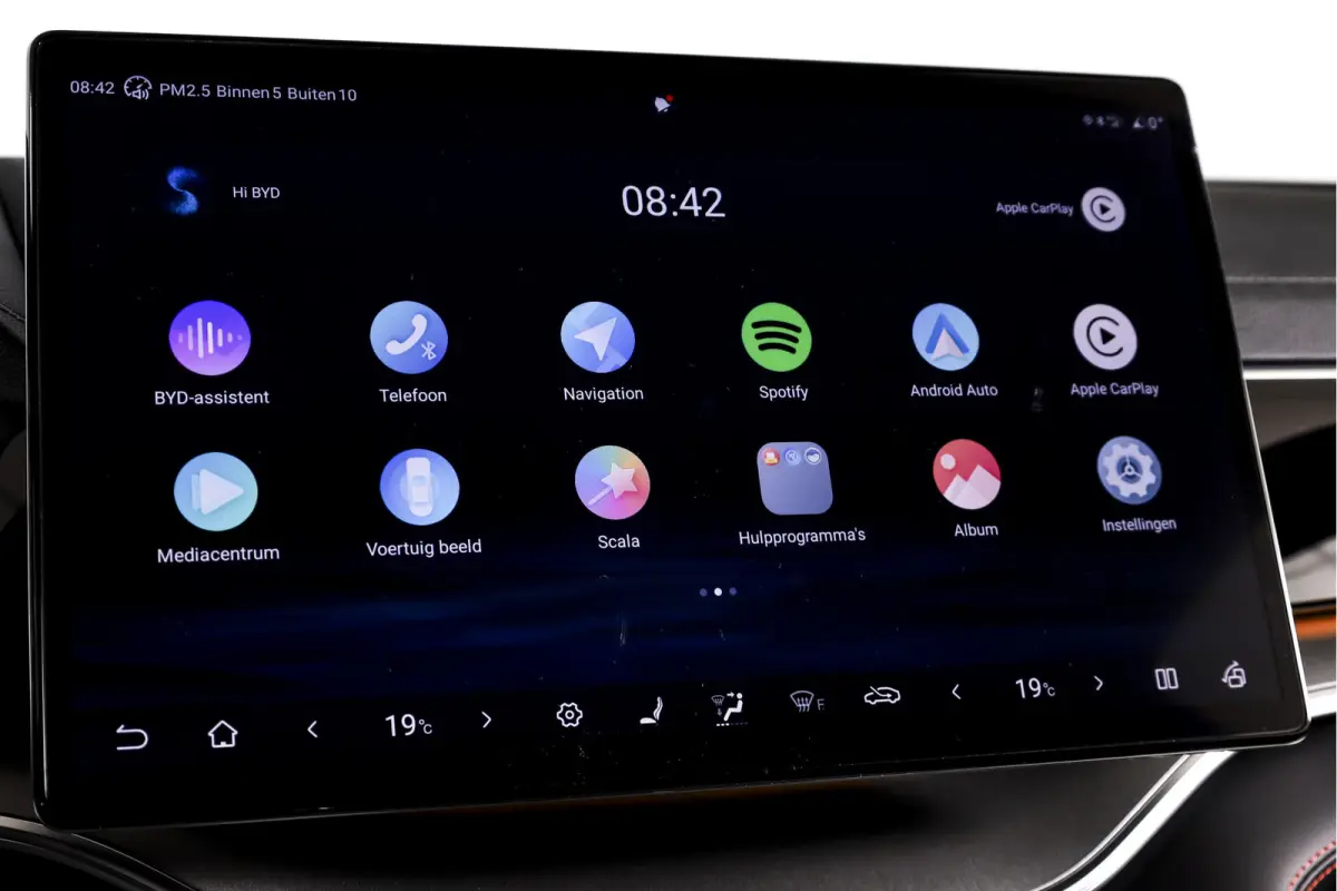 1.5 DM-i FWD Comfort | 125KM Elektrisch | S/K-Panodak | 360 Camera | Carplay/Android | Adapt. Cruise | Elek. Klep | Infinity audio | 19" | 7912