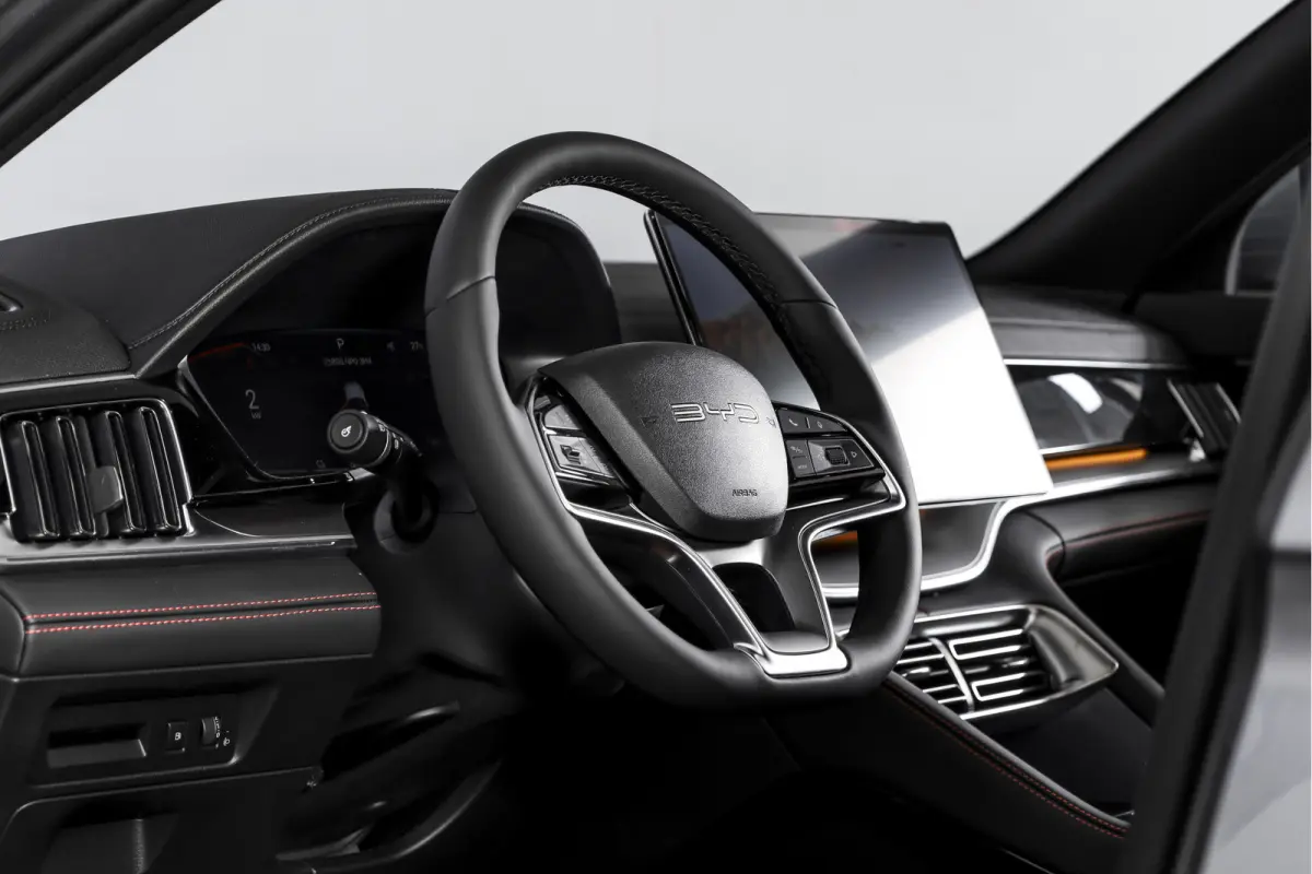 1.5 DM-i FWD Comfort | 125KM Elektrisch | S/K-Panodak | 360 Camera | Carplay/Android | Adapt. Cruise | Elek. Klep | Infinity audio | 19" | 7912