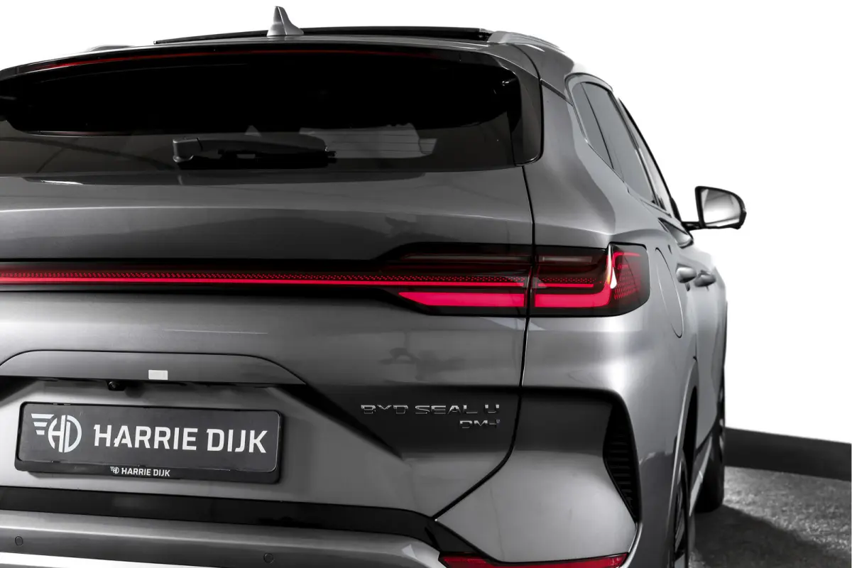 1.5 DM-i FWD Comfort | 125KM Elektrisch | S/K-Panodak | 360 Camera | Carplay/Android | Adapt. Cruise | Elek. Klep | Infinity audio | 19" | 7912