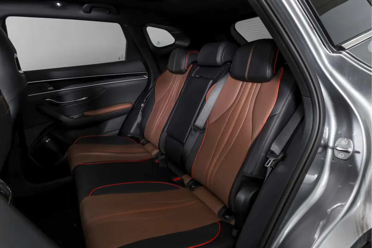 1.5 DM-i FWD Comfort | 125KM Elektrisch | S/K-Panodak | 360 Camera | Carplay/Android | Adapt. Cruise | Elek. Klep | Infinity audio | 19" | 7912