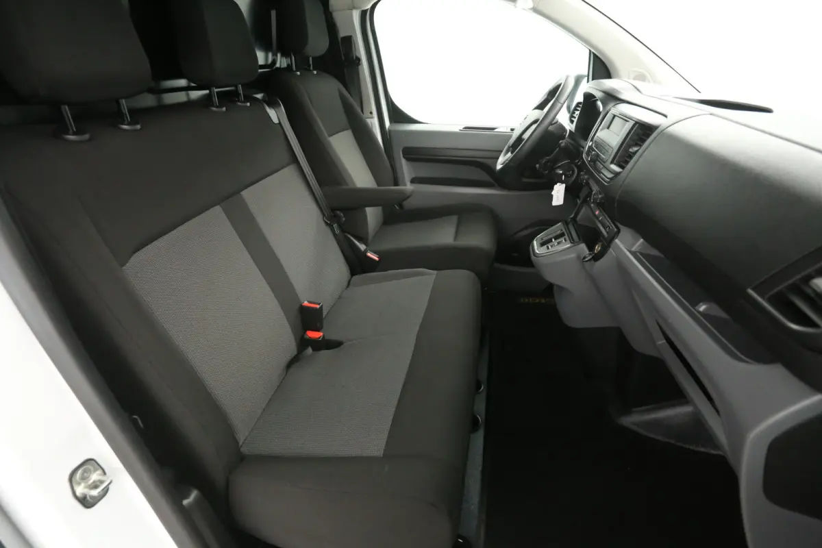L3H1 75 kWh | Snelladen | SOH 92% | Airco | Cruise | 3 Zits | Parkeersens.