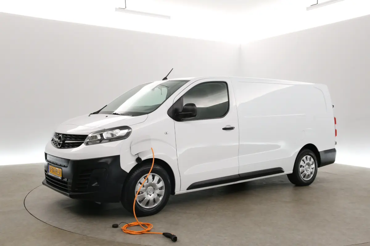 L3H1 75 kWh | Snelladen | SOH 92% | Airco | Cruise | 3 Zits | Parkeersens.