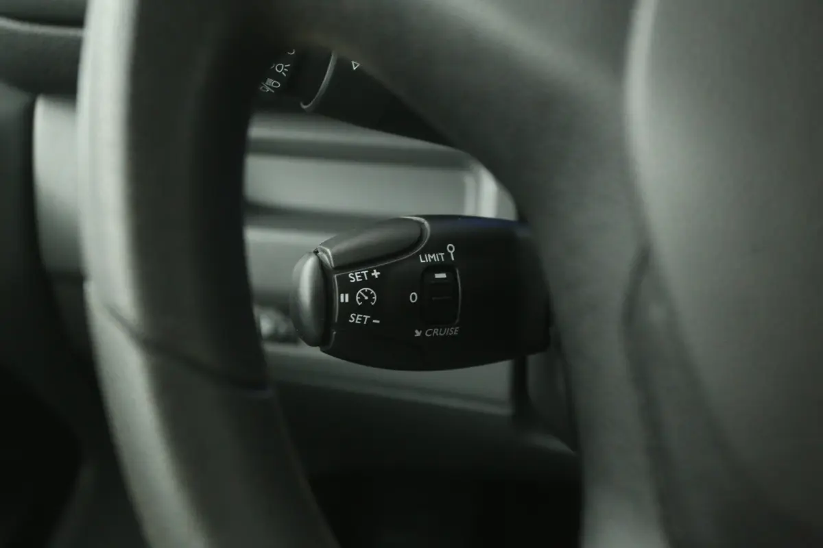 L3H1 75 kWh | Snelladen | SOH 92% | Airco | Cruise | 3 Zits | Parkeersens.