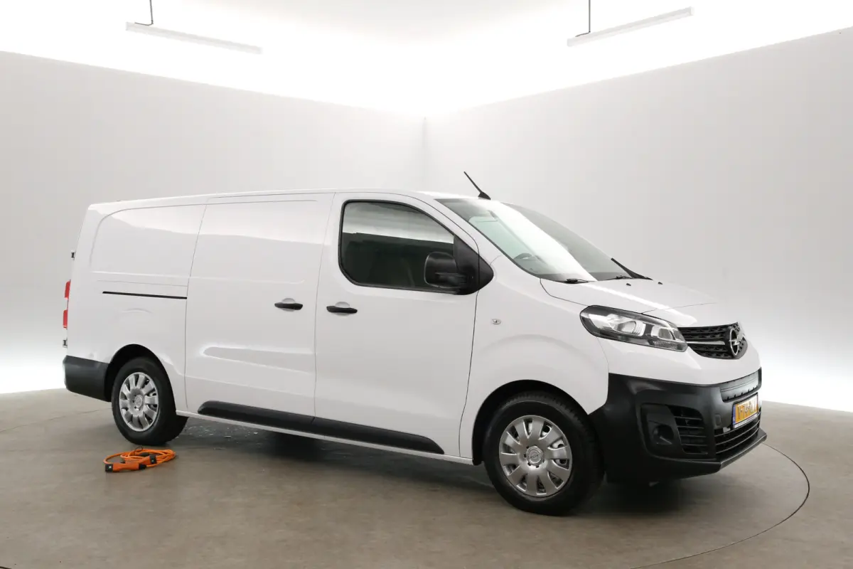 L3H1 75 kWh | Snelladen | SOH 92% | Airco | Cruise | 3 Zits | Parkeersens.