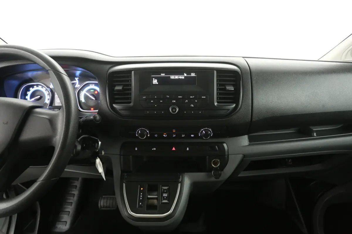 L3H1 75 kWh | Snelladen | SOH 92% | Airco | Cruise | 3 Zits | Parkeersens.