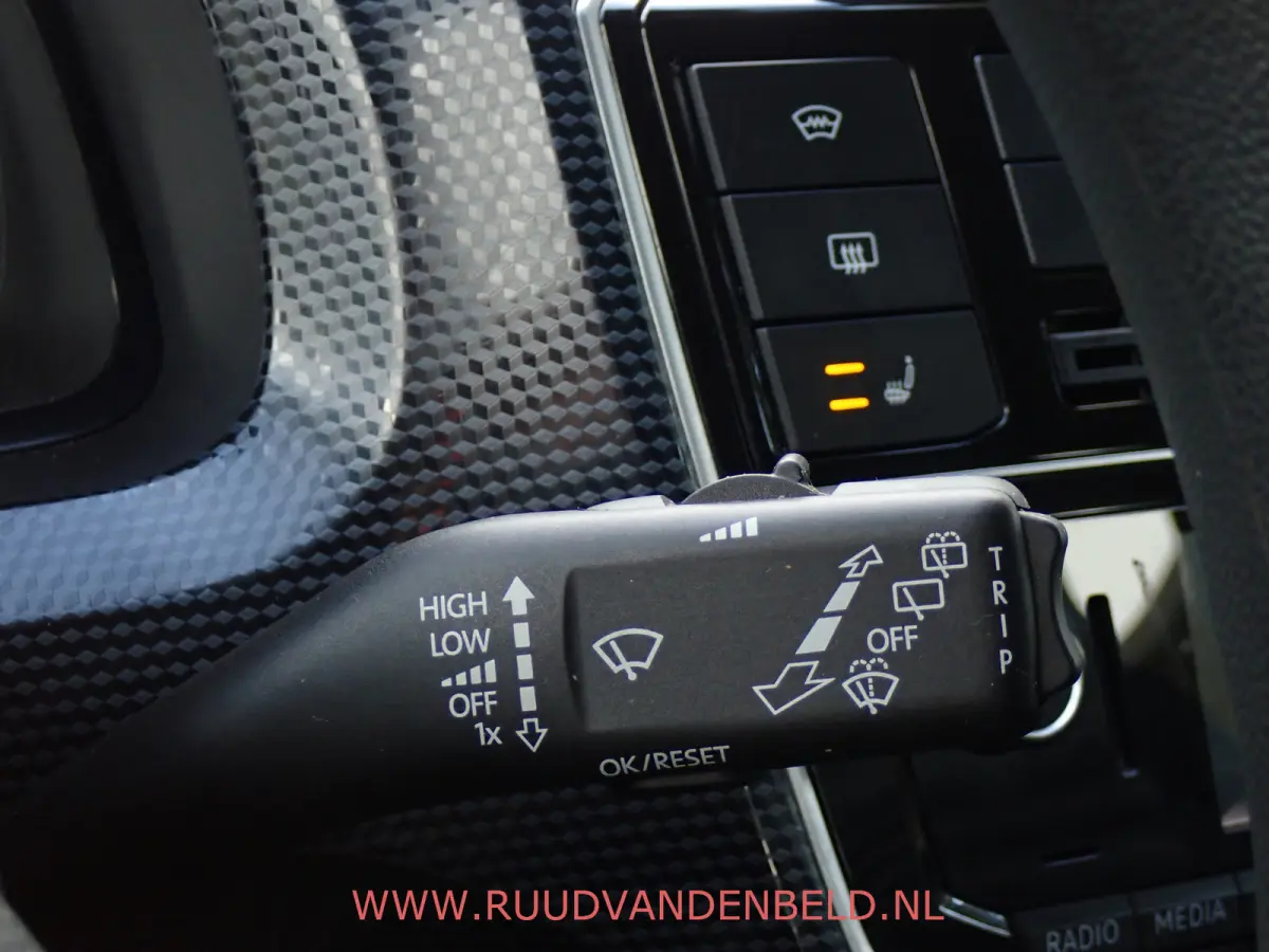 92% SOH  / CRUISE / CAMERA / BLUETOOTH / STOELVERWARMING9