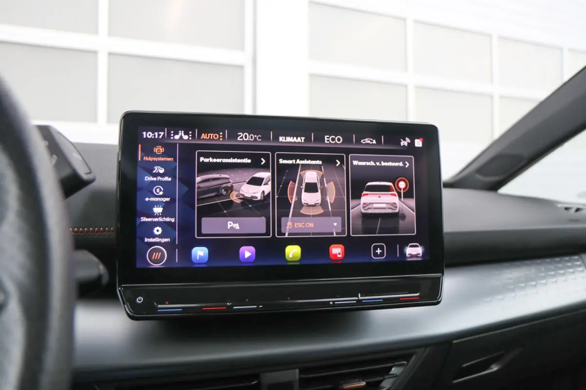 204pk Copper Edition One 62 kWh | SoH 92% | Panoramadak | Elektrische Stoel | Camara | Stoelverwarming | Head-up Display