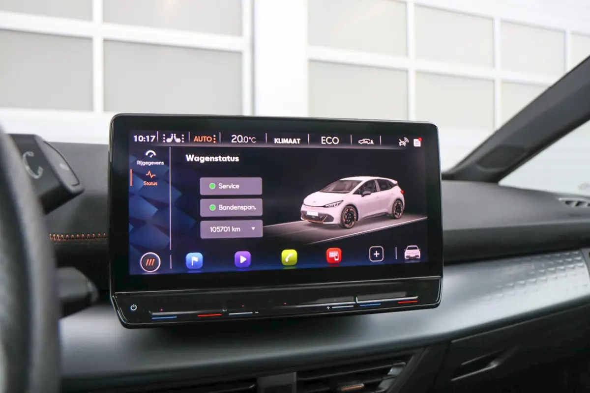 204pk Copper Edition One 62 kWh | SoH 92% | Panoramadak | Elektrische Stoel | Camara | Stoelverwarming | Head-up Display