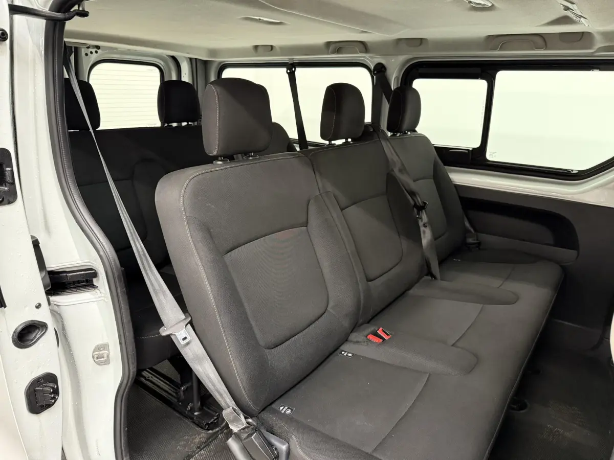 1.6 dCi Grand Zen Energy 9persoons PERSONENBUS Incl. BTW/BPM Airco Navi Cruise Control