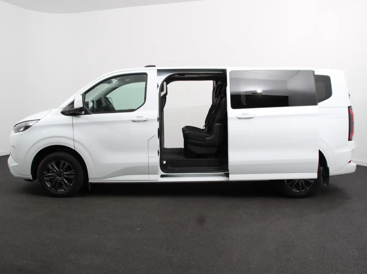340 L2H1 Limited 65 kWh 8 persoons Automaat Cruise Control Airco Lichtmetalen Velgen