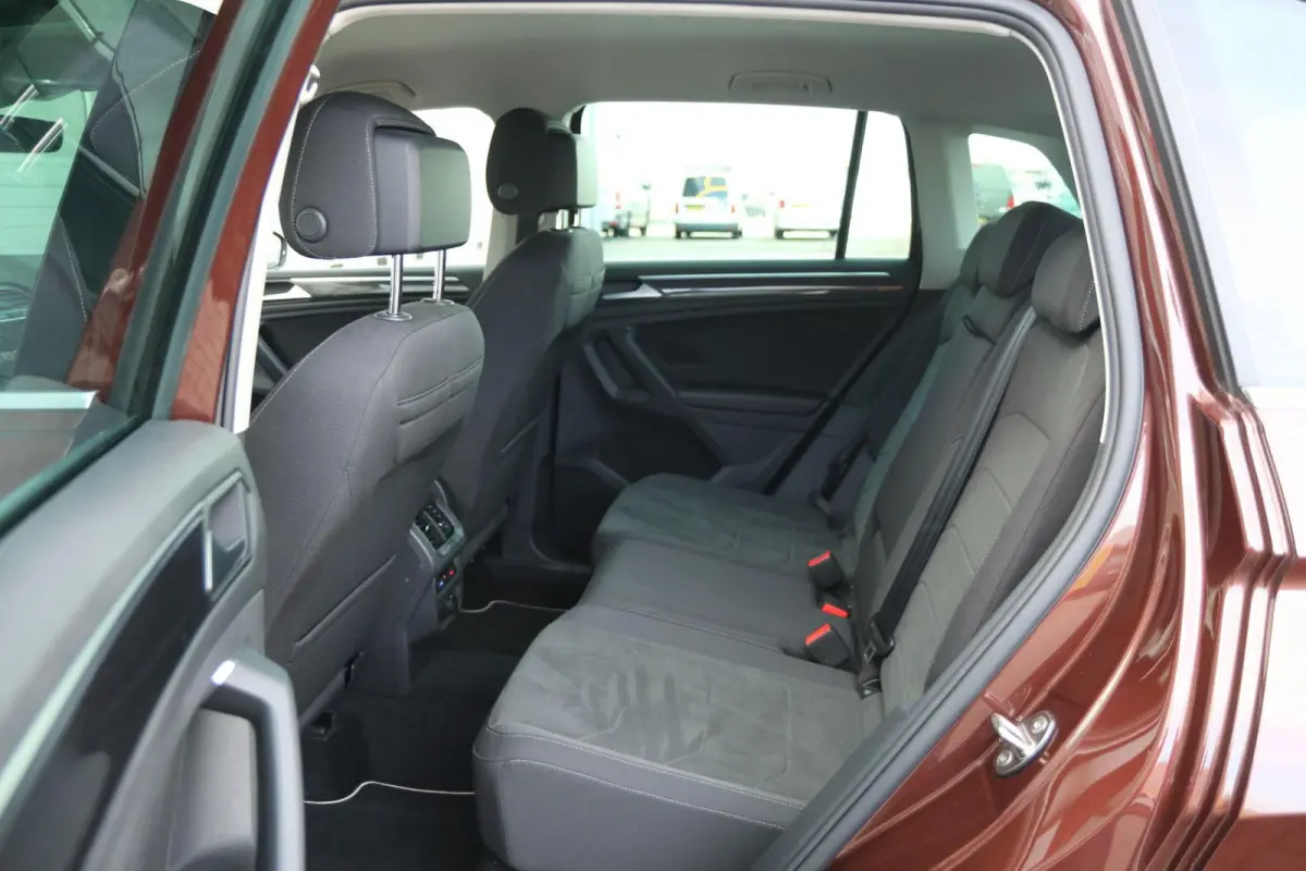 1.5 TSI 150pk DSG Elegance | Trekhaak | Achteruitrijcamera | Cruise Control Adaptief | App Connect | Navigatie