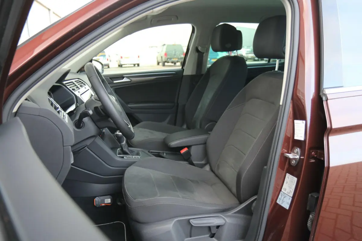 1.5 TSI 150pk DSG Elegance | Trekhaak | Achteruitrijcamera | Cruise Control Adaptief | App Connect | Navigatie