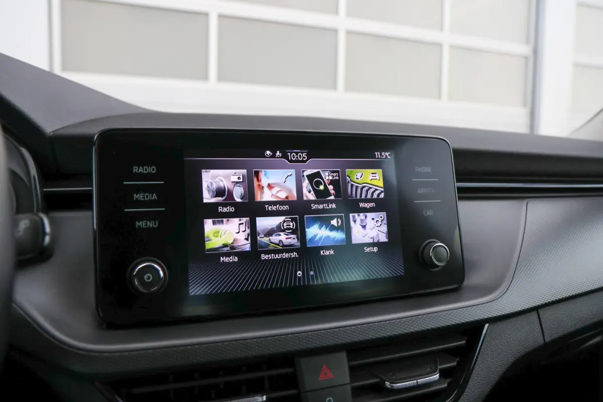 1.0 TSI 110pk Ambition | Apple Carplay/Android Auto | Parkeersensor Achter |  Cruise Control