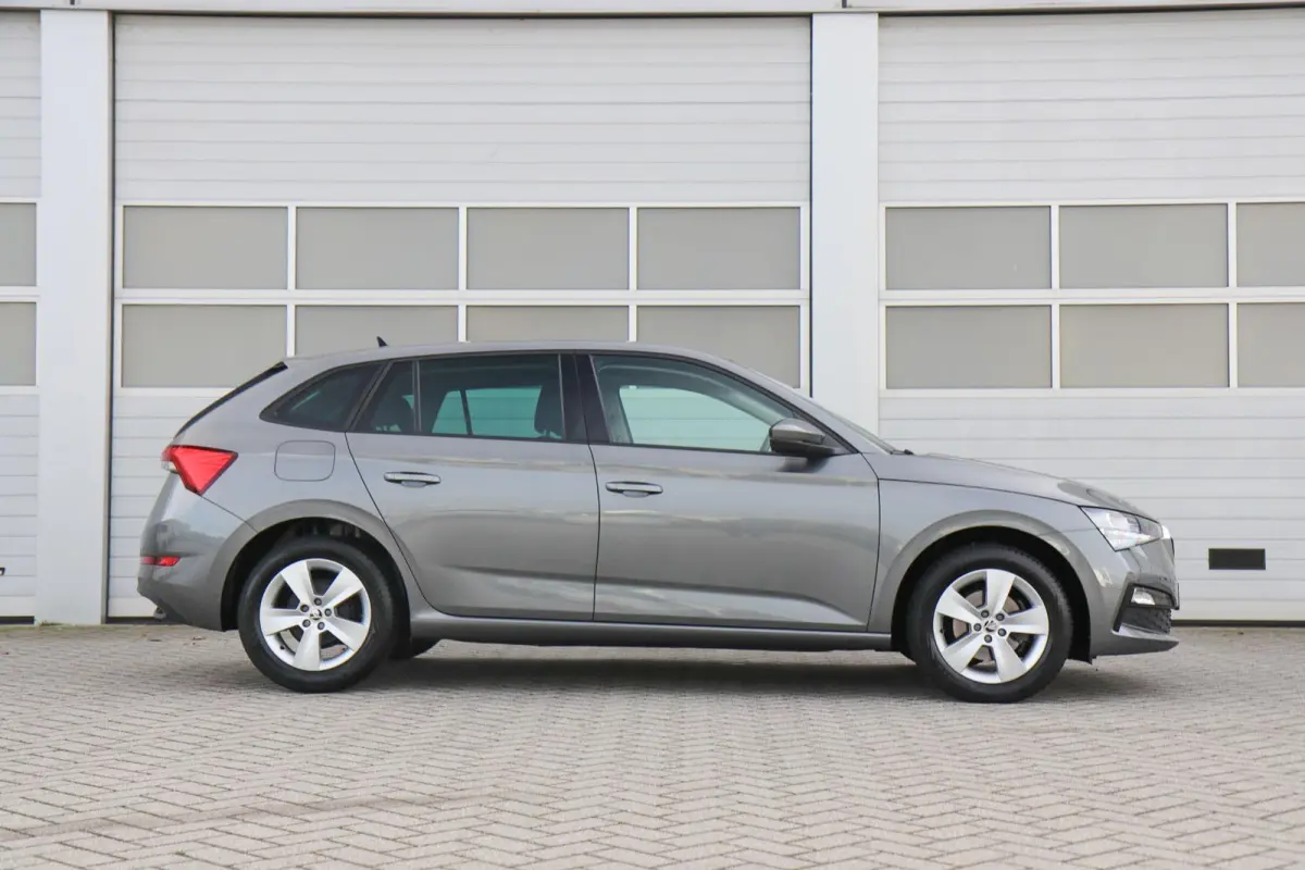 1.0 TSI 110pk Ambition | Apple Carplay/Android Auto | Parkeersensor Achter |  Cruise Control