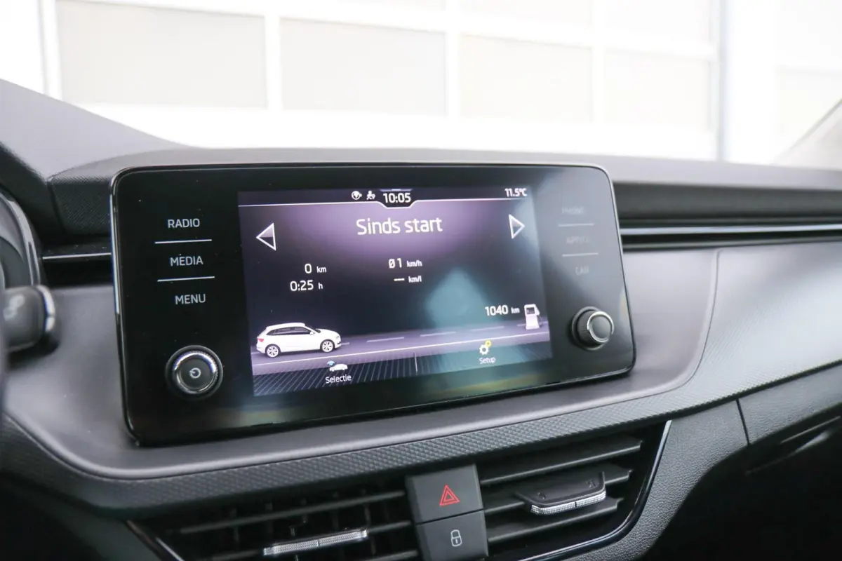 1.0 TSI 110pk Ambition | Apple Carplay/Android Auto | Parkeersensor Achter |  Cruise Control