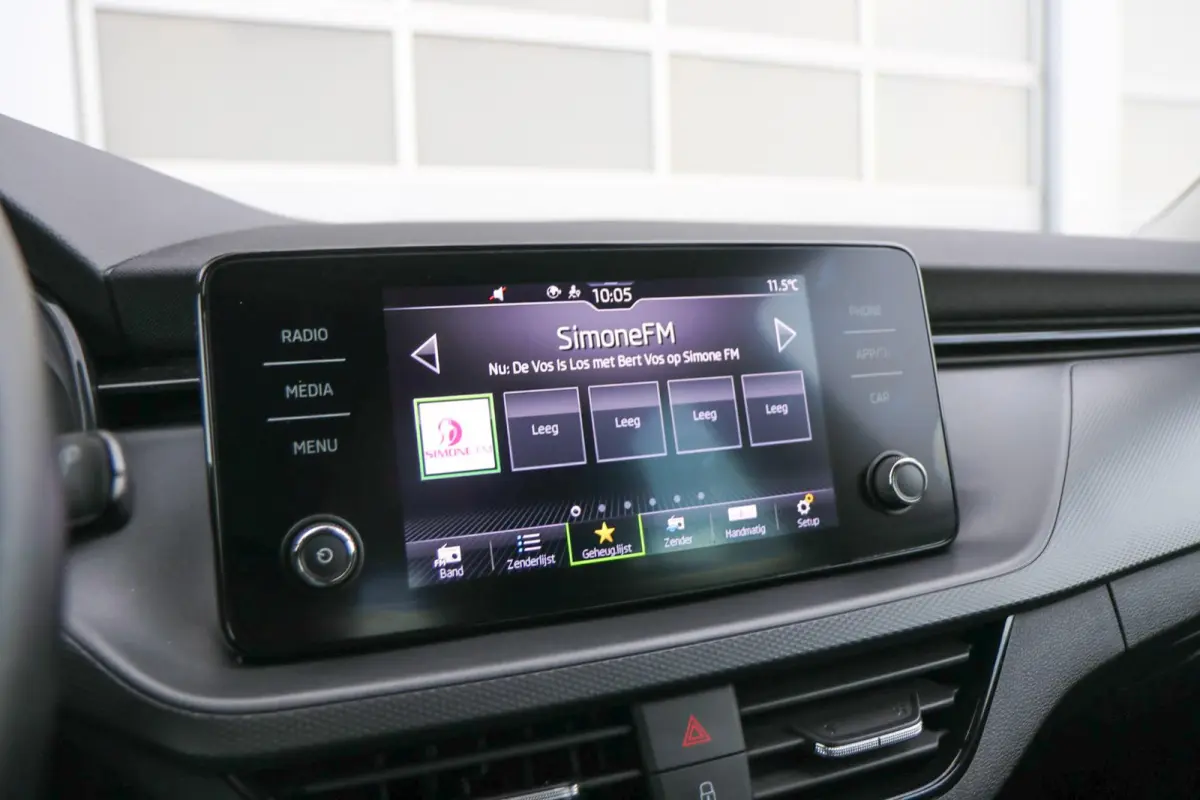 1.0 TSI 110pk Ambition | Apple Carplay/Android Auto | Parkeersensor Achter |  Cruise Control