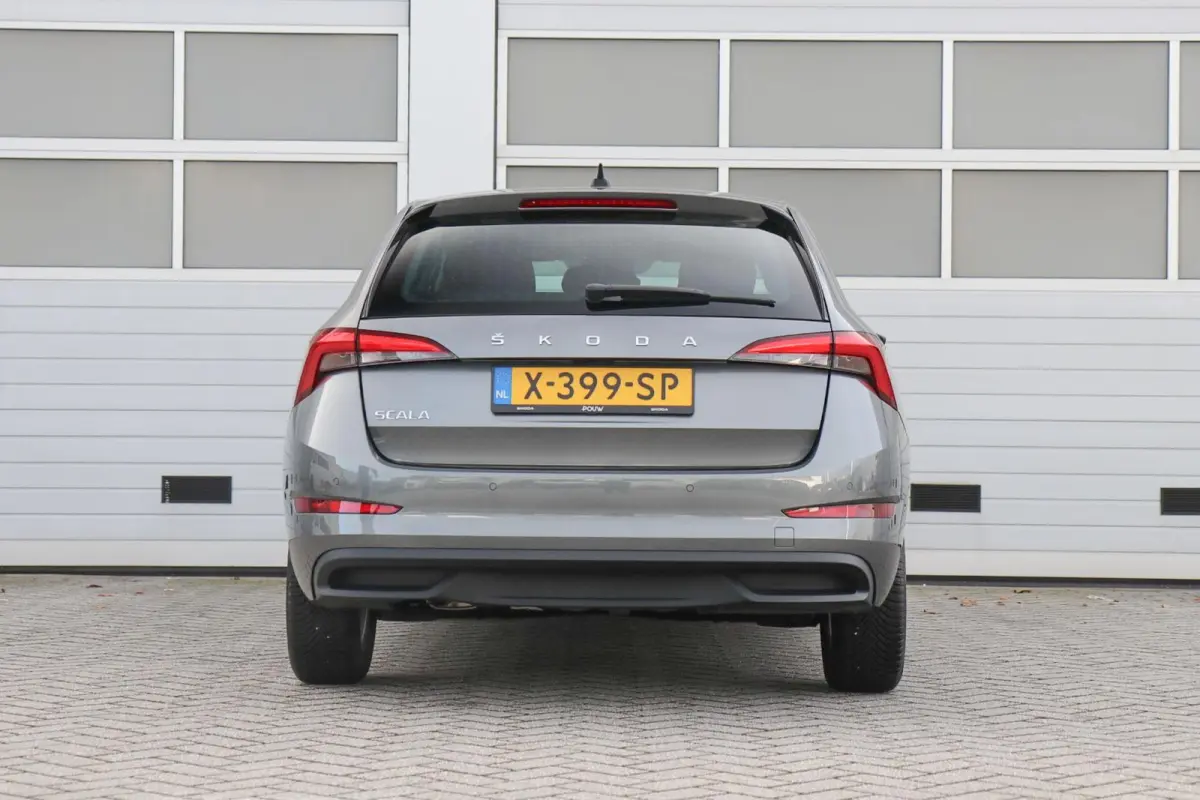 1.0 TSI 110pk Ambition | Apple Carplay/Android Auto | Parkeersensor Achter |  Cruise Control
