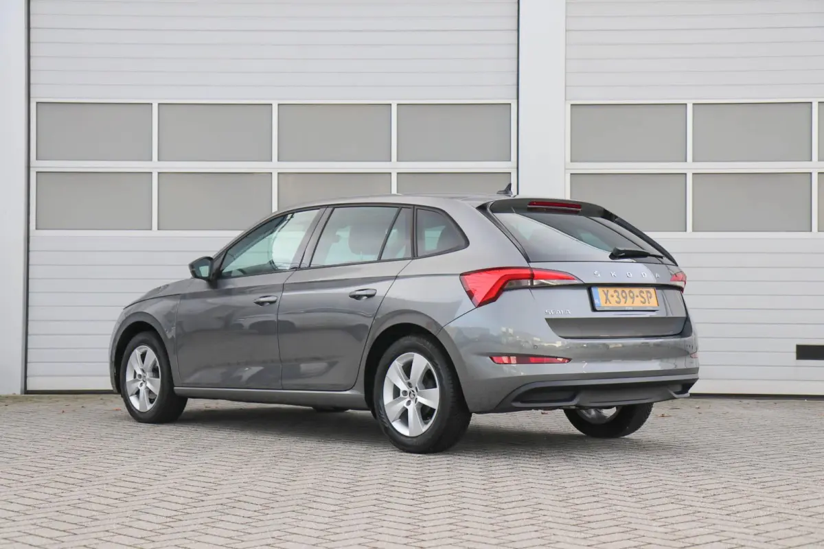1.0 TSI 110pk Ambition | Apple Carplay/Android Auto | Parkeersensor Achter |  Cruise Control