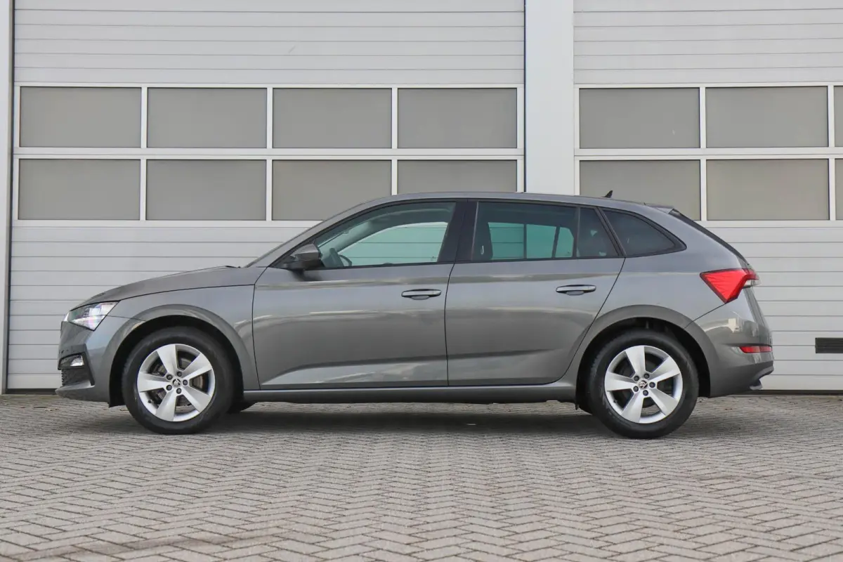1.0 TSI 110pk Ambition | Apple Carplay/Android Auto | Parkeersensor Achter |  Cruise Control