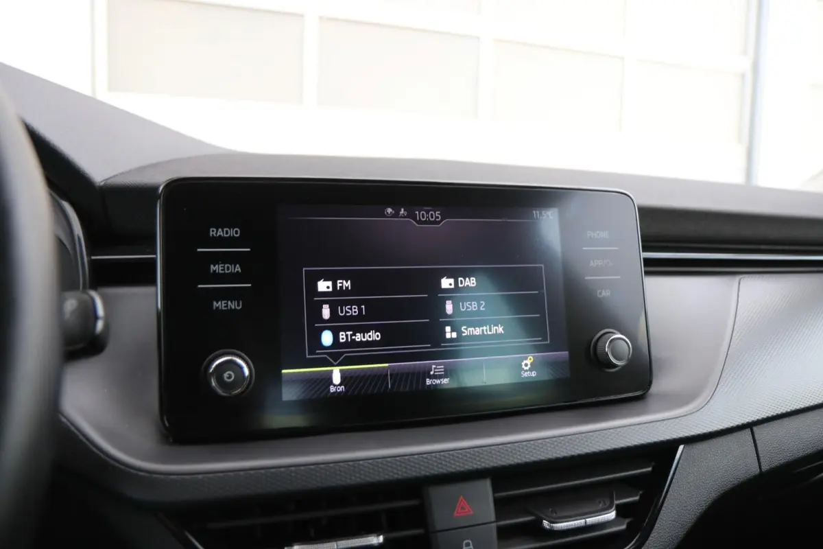 1.0 TSI 110pk Ambition | Apple Carplay/Android Auto | Parkeersensor Achter |  Cruise Control