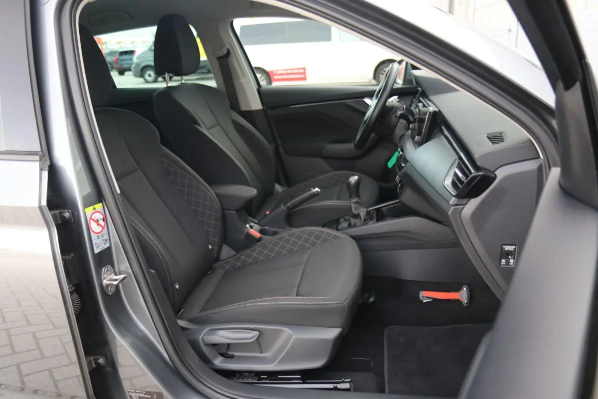 1.0 TSI 110pk Ambition | Apple Carplay/Android Auto | Parkeersensor Achter |  Cruise Control
