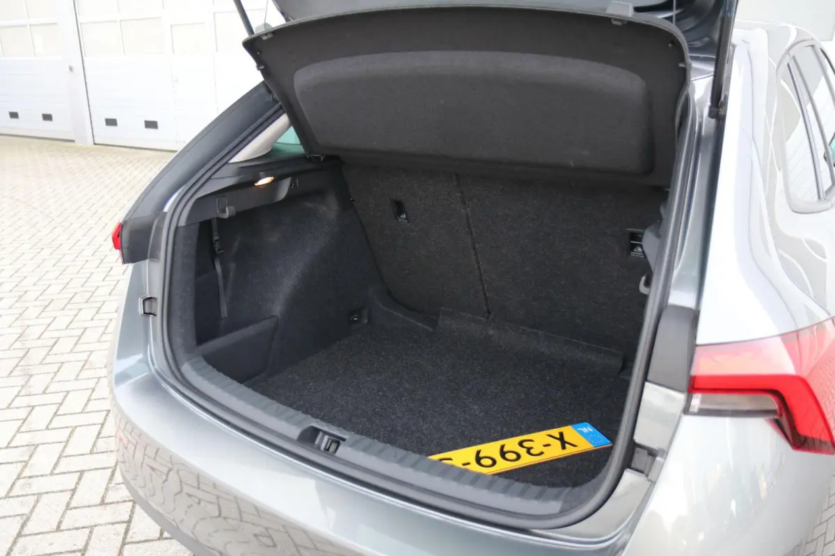 1.0 TSI 110pk Ambition | Apple Carplay/Android Auto | Parkeersensor Achter |  Cruise Control