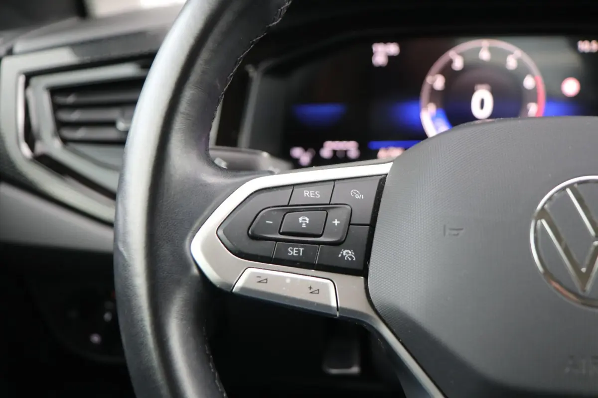 1.0 TSI 95pk Life | Navigatie | App Connect | Adaptieve Cruise | Airco