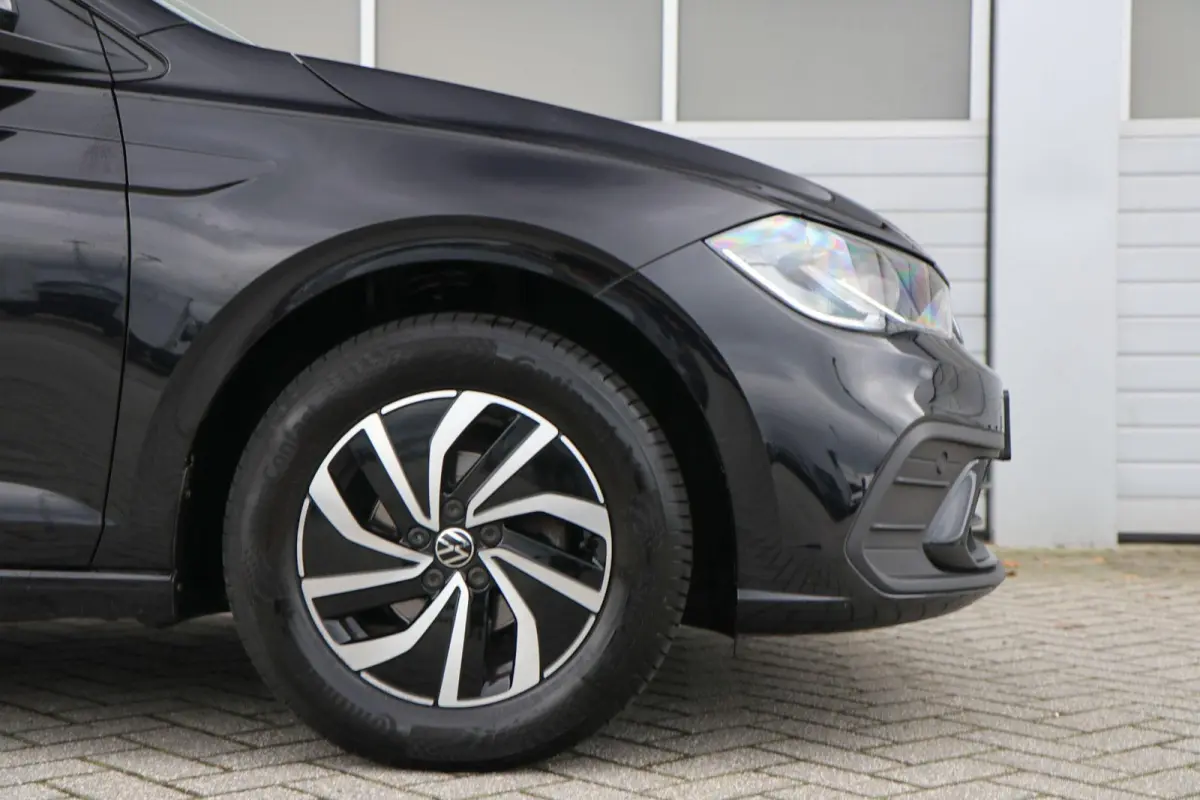 1.0 TSI 95pk Life | Navigatie | App Connect | Adaptieve Cruise | Airco