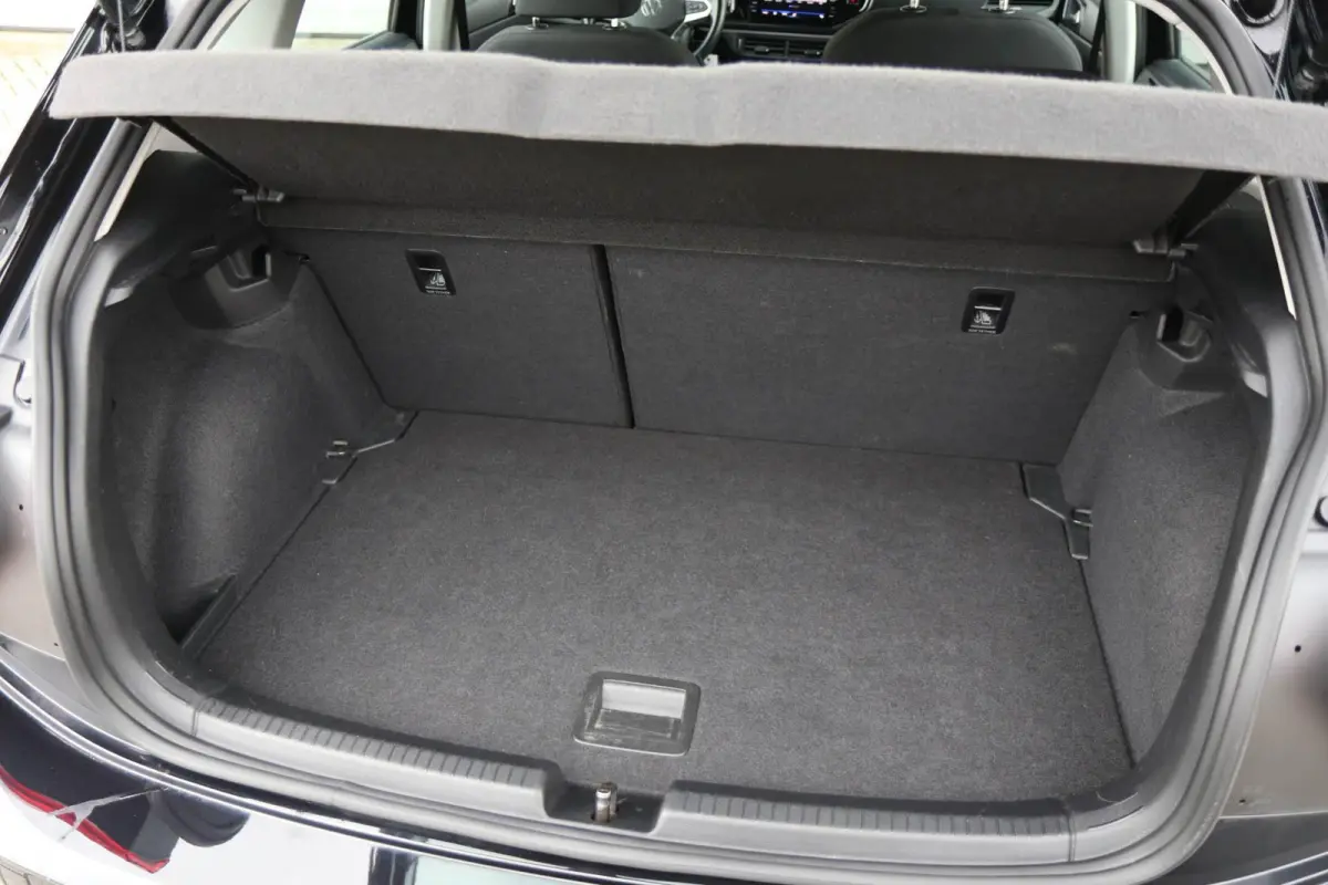 1.0 TSI 95pk Life | Navigatie | App Connect | Adaptieve Cruise | Airco