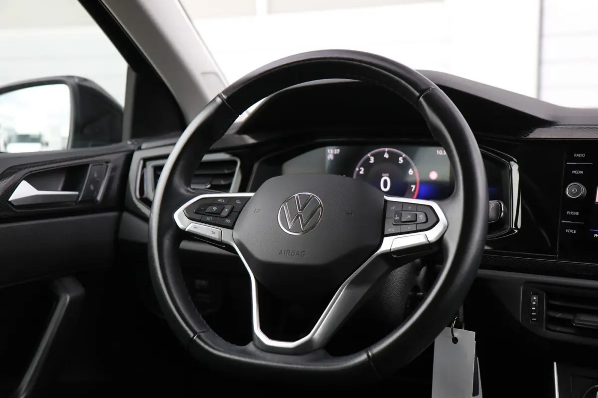 1.0 TSI 95pk Life | Navigatie | App Connect | Adaptieve Cruise | Airco