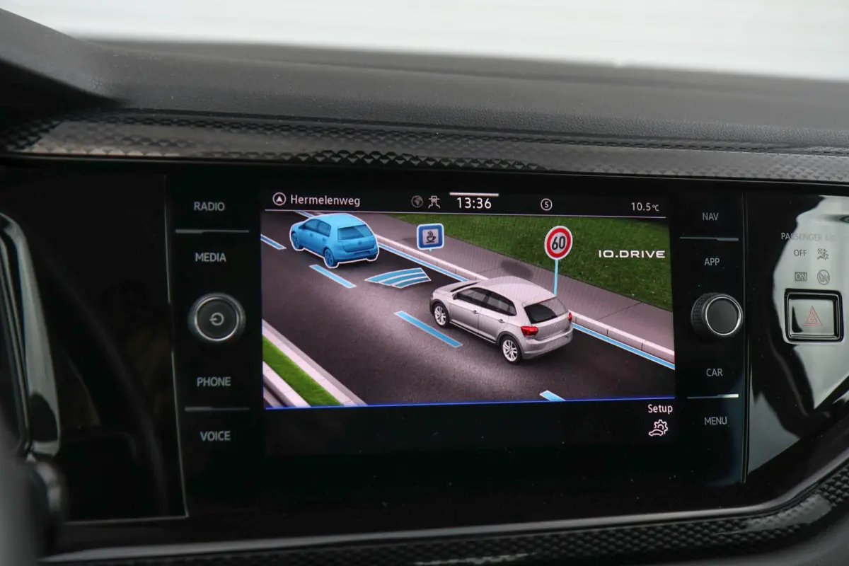 1.0 TSI 95pk Life | Navigatie | App Connect | Adaptieve Cruise | Airco