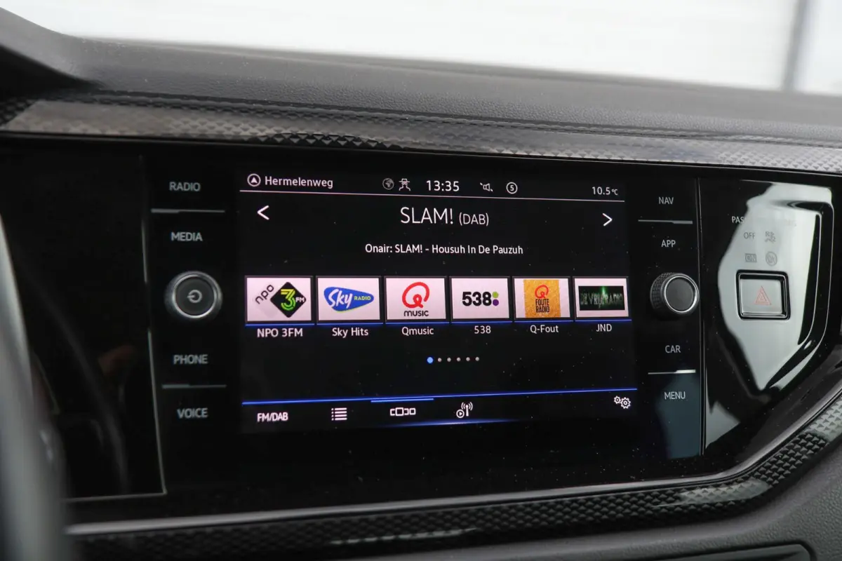 1.0 TSI 95pk Life | Navigatie | App Connect | Adaptieve Cruise | Airco