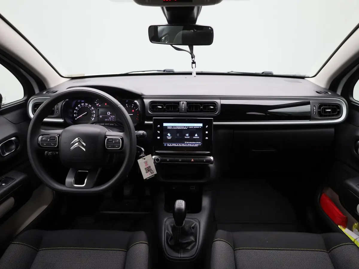 1.2 PureTech Feel | Apple Carplay / Android Auto | Climate Control | Cruise Control | DAB | Bluetooth |