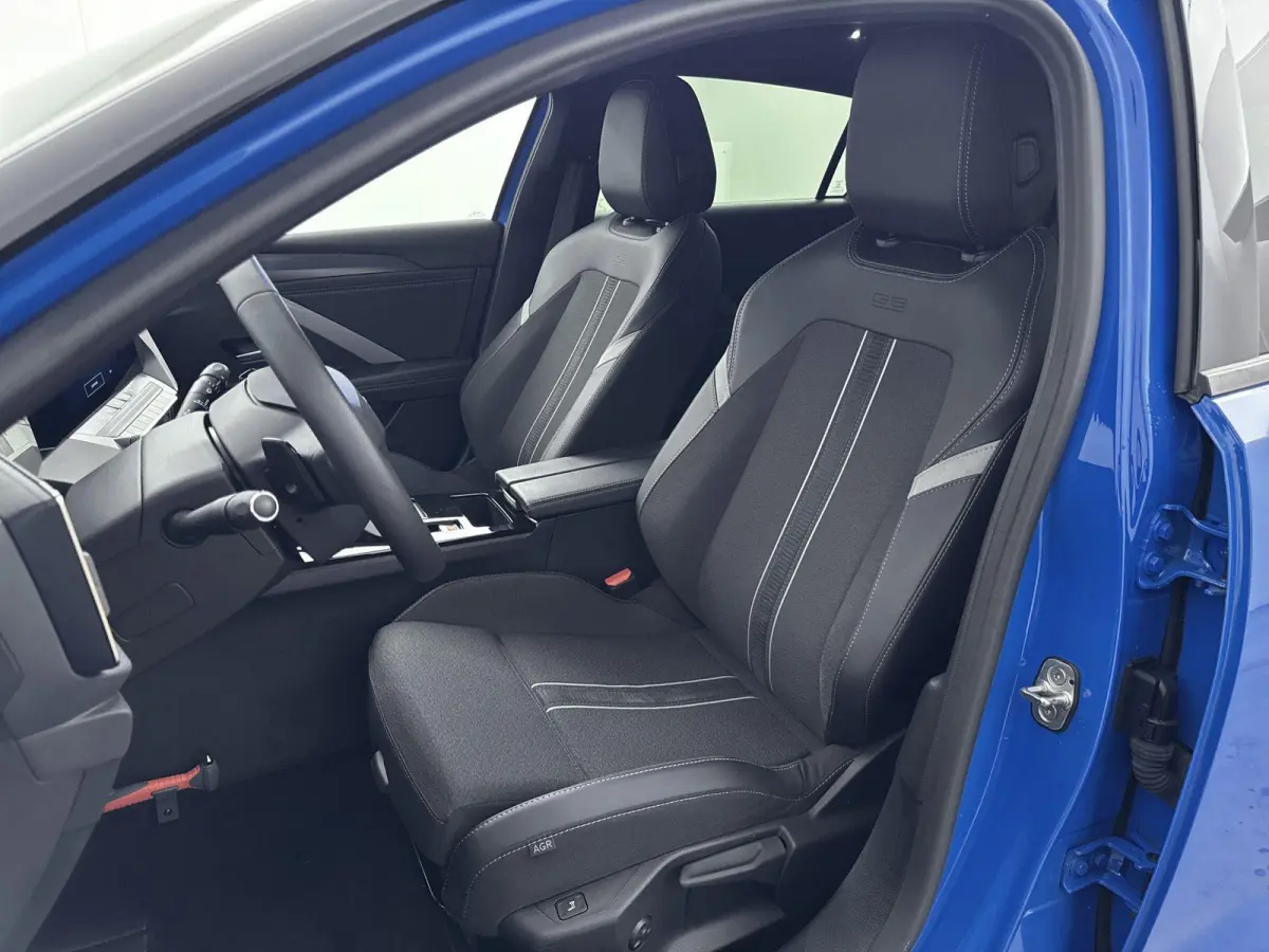 1.2 Turbo Hybrid GS | Navigatie | Apple Carplay/Android Auto | Rondom zicht camera | Cruise Control