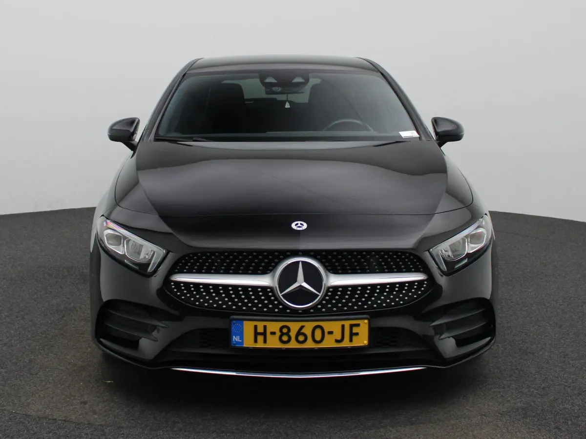 180 Business Solution AMG | Wordt Verwacht | Apple Carplay / Android Auto | Achteruitrijcamera | Parkeersensoren | Stoelverwarming |