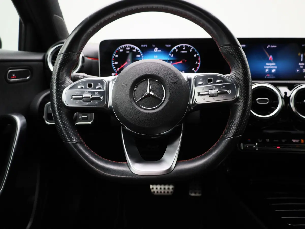 180 Business Solution AMG | Wordt Verwacht | Apple Carplay / Android Auto | Achteruitrijcamera | Parkeersensoren | Stoelverwarming |