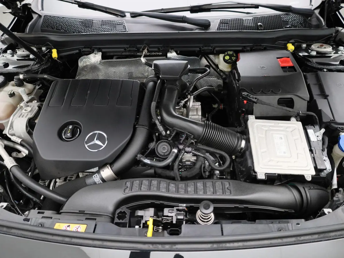 180 Business Solution AMG | Wordt Verwacht | Apple Carplay / Android Auto | Achteruitrijcamera | Parkeersensoren | Stoelverwarming |
