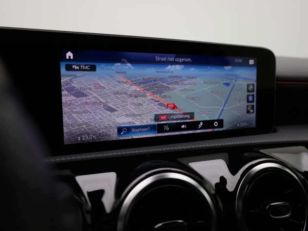 180 Business Solution AMG | Wordt Verwacht | Apple Carplay / Android Auto | Achteruitrijcamera | Parkeersensoren | Stoelverwarming |